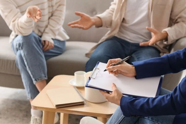 Image of divorce mediation Worthing in progress.